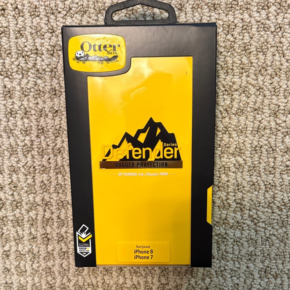 OtterBox Defender Series Case for iPhone 8/7 - Yellow and Black